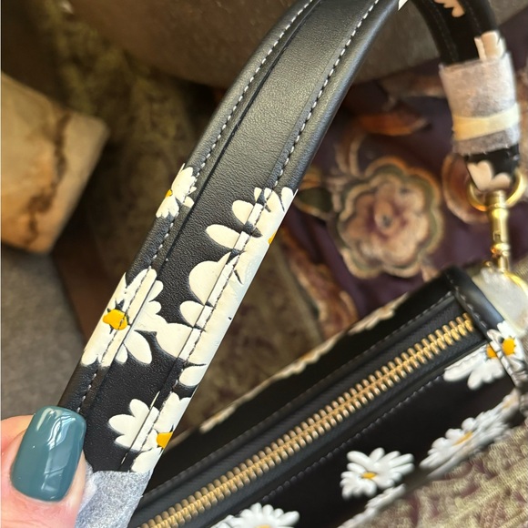 Authentic COACH 1941 Glovetanned Leather turnlock zip closure Crosby/Clu… - Picture 7 of 16